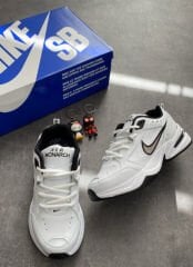 Nike Monarch Black