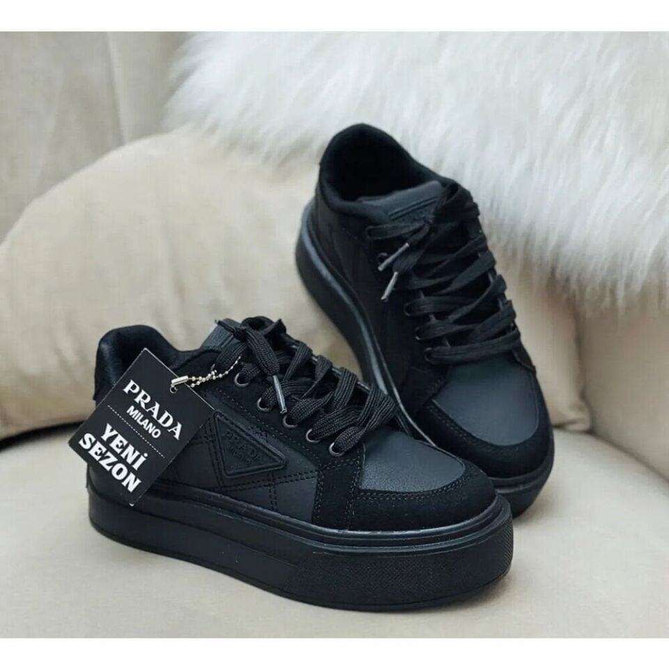 Prada Classic Double Black
